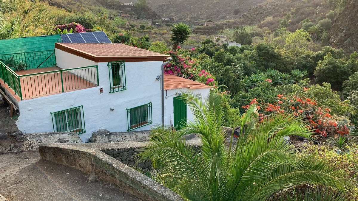 Firgas House | Flatguest Ecofinca Azuaje + Rural + Family & Friends + Peaceful