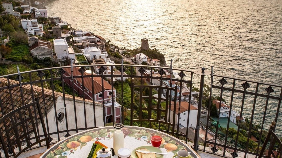 Praiano House | FLATIRON APP 1 - Unrivaled views on the Amalfi Coast - Sosòre Holiday Homes