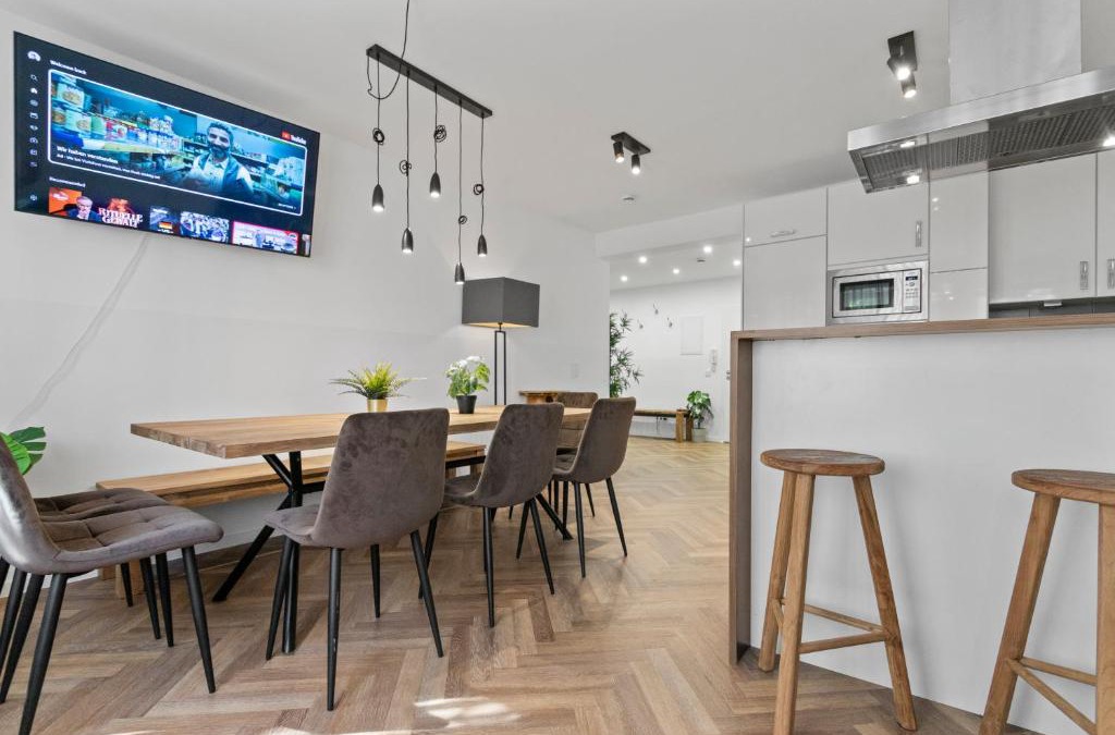 Ludwigsvorstadt-Kliniken Apartment | Flatista Homes - Central Station - 4 BR