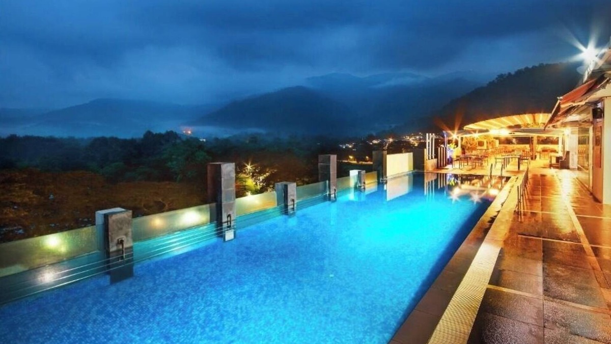 Larut Hotel | Flemington Hotel