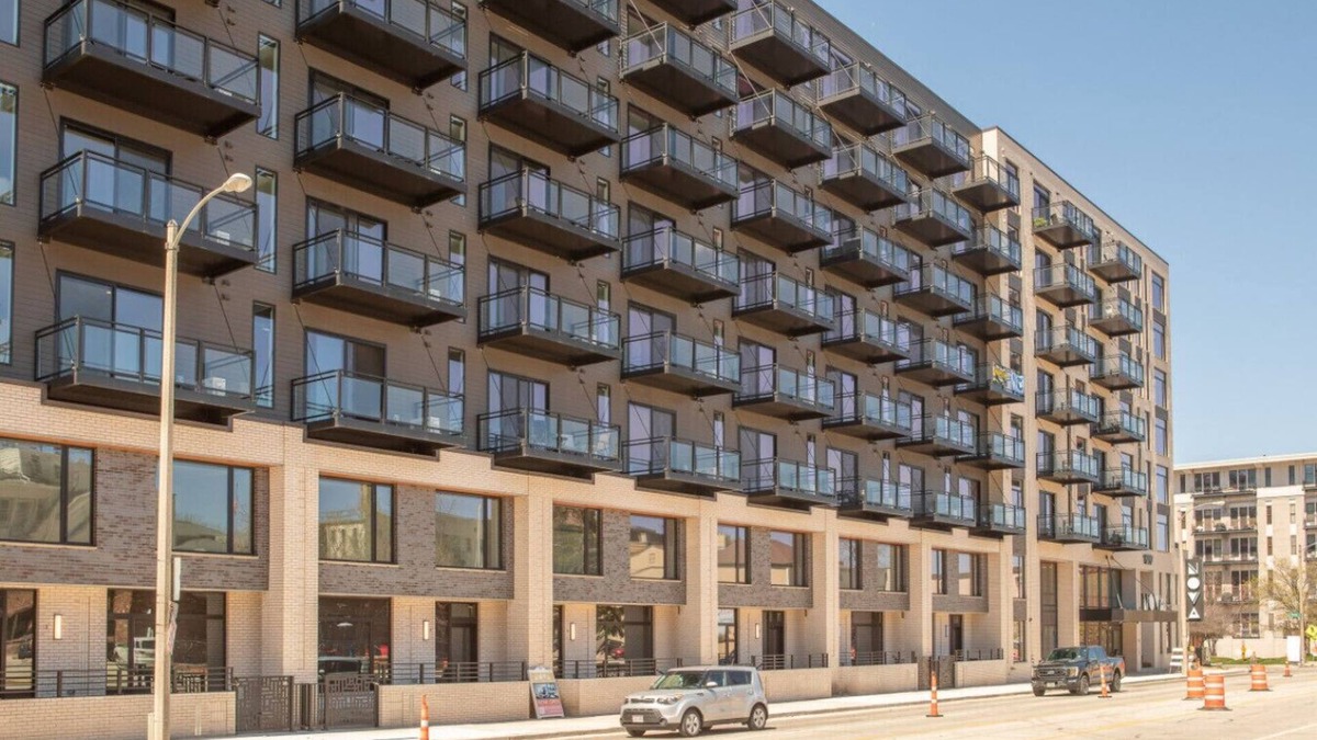 East Town Apartment | Flexhome East Side 1BR NO3 - Balcony+Pool+Gym