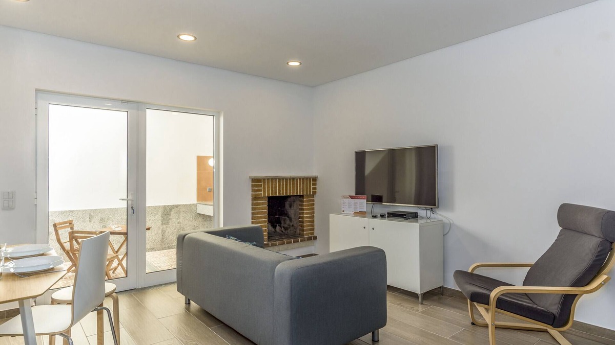 Se Ski Chalet | FLH Faro Central House with Terrace