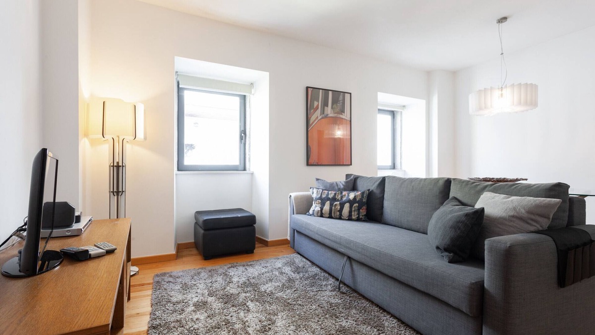 Sao Jose Apartment | FLH Liberdade Contemporary Flat