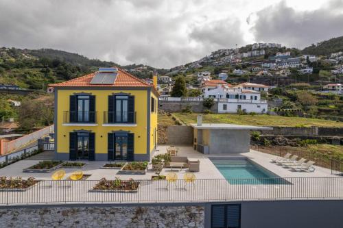 Sao Goncalo House | FLH Papaya Villa with Sea View