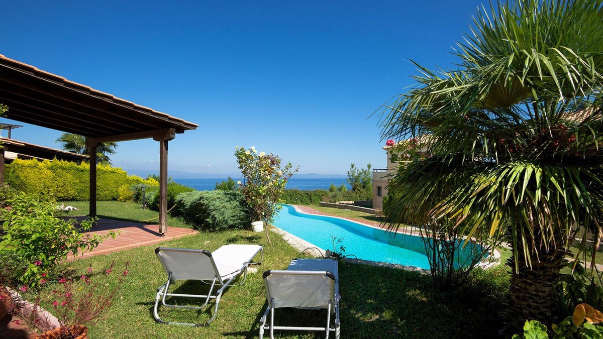 Afytos House | #FLH - Ruby Villa - Afitos Hidden Gems