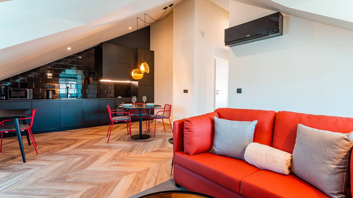 Old Town Apartment | FLH Viola Market with Terrace I