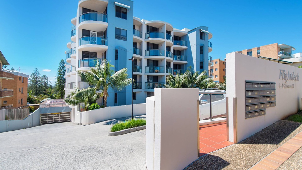 Port Macquarie Apartment | Flightdeck 504 - Holiday unit with ocean views, 2 minute walk to CBD
