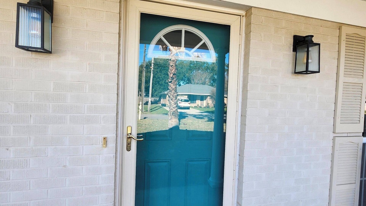 Long Beach House | Flip - FLop INN