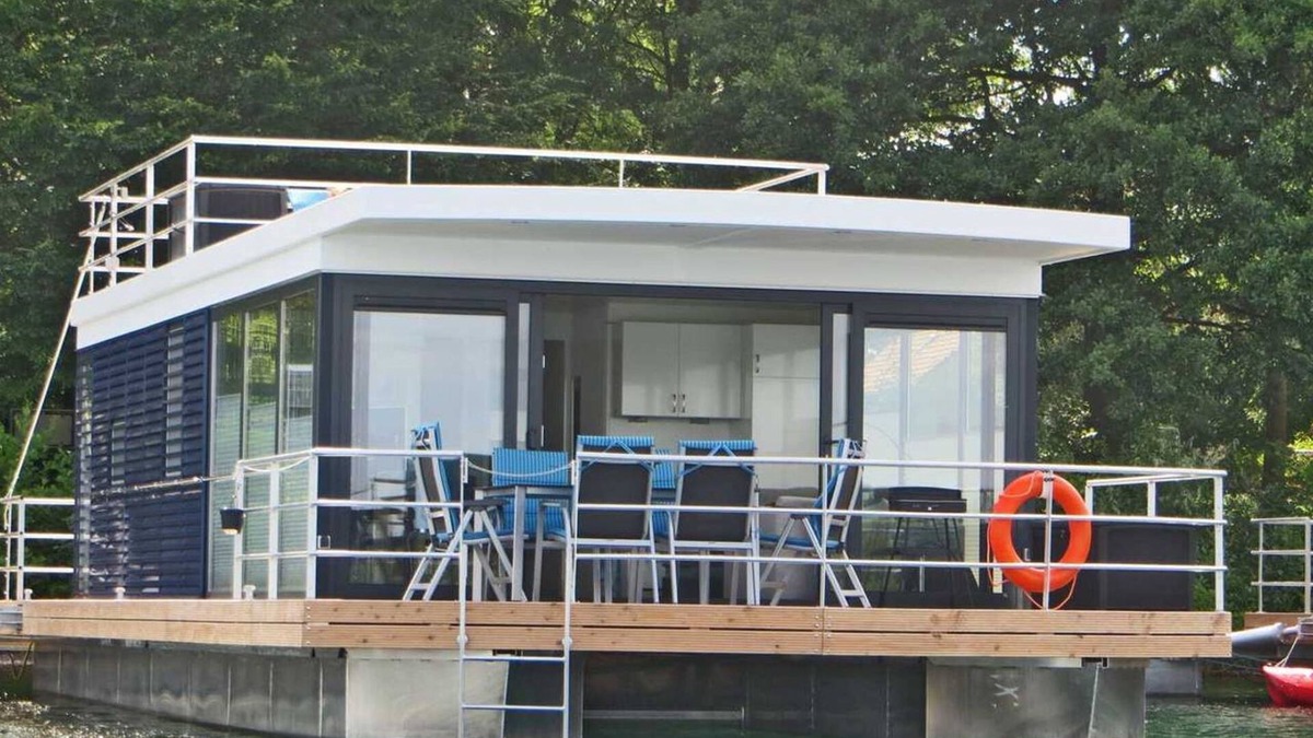 Vynen House | Floating 44 in Xanten - Boot 2 - Floating 44 Komfortable Hausboote bei Xanten mit Tollem Seeblick