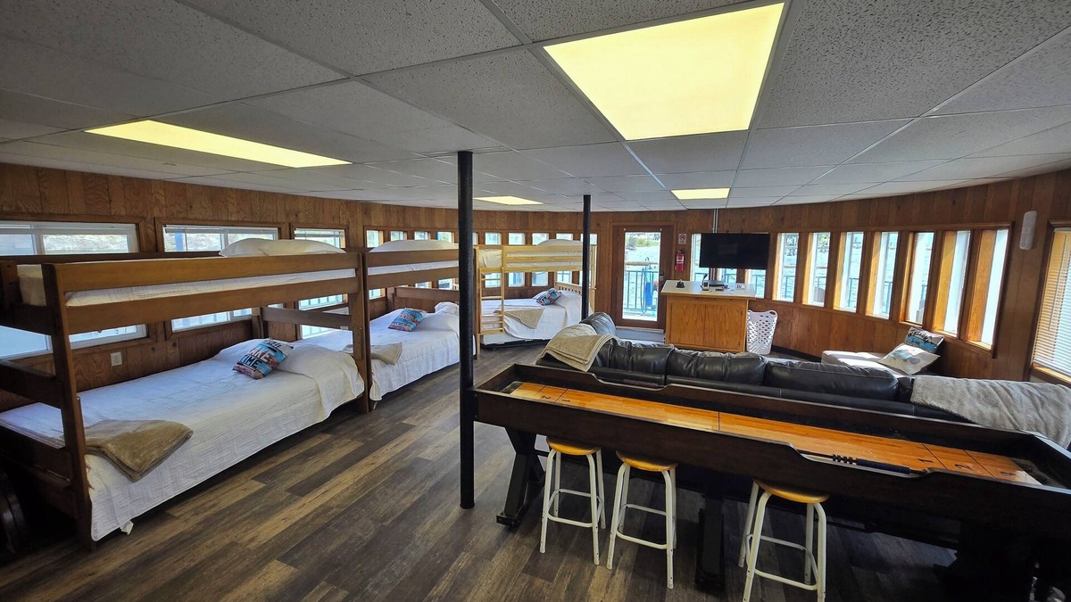 Somers Boat Rental | FLOATING HOUSE on Flathead Lake, kayaks, rooftop decks, watercraft rentals!