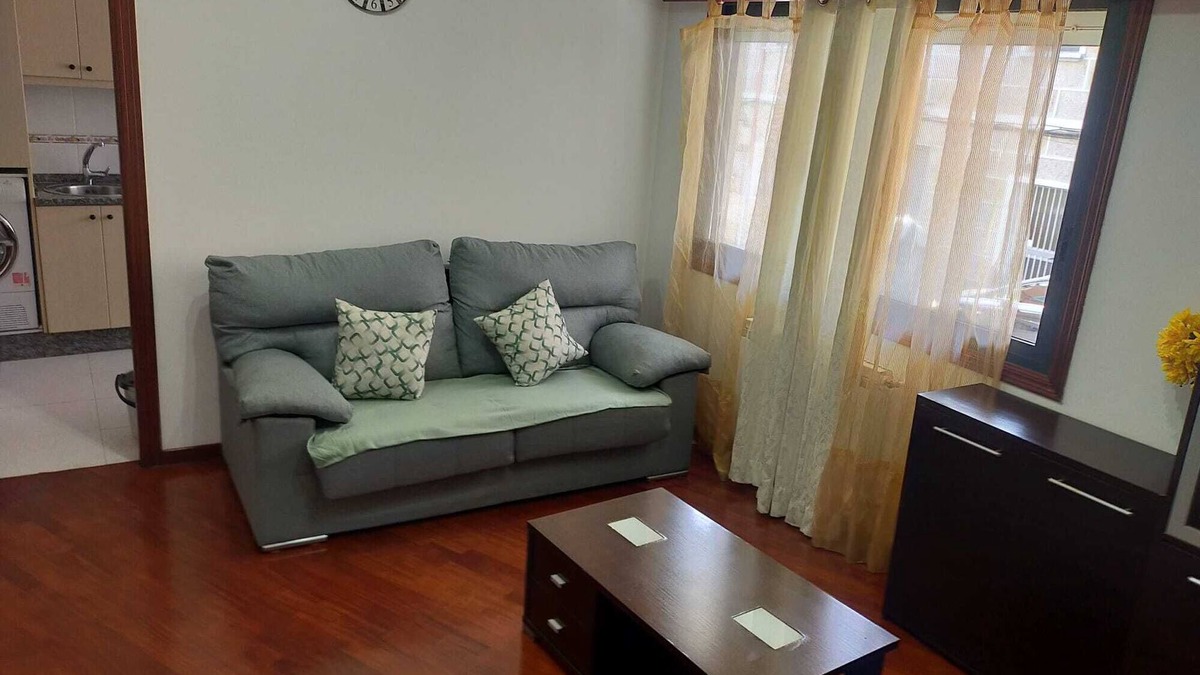 Ourense Condo | FLOOR! BERISHITF!