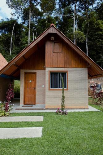 Santa Leopoldina Ski Chalet | Flora Chalés