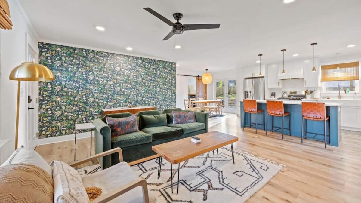 Conestee House | Flora Sanctuary- 10 Min from Downtown Greenville!