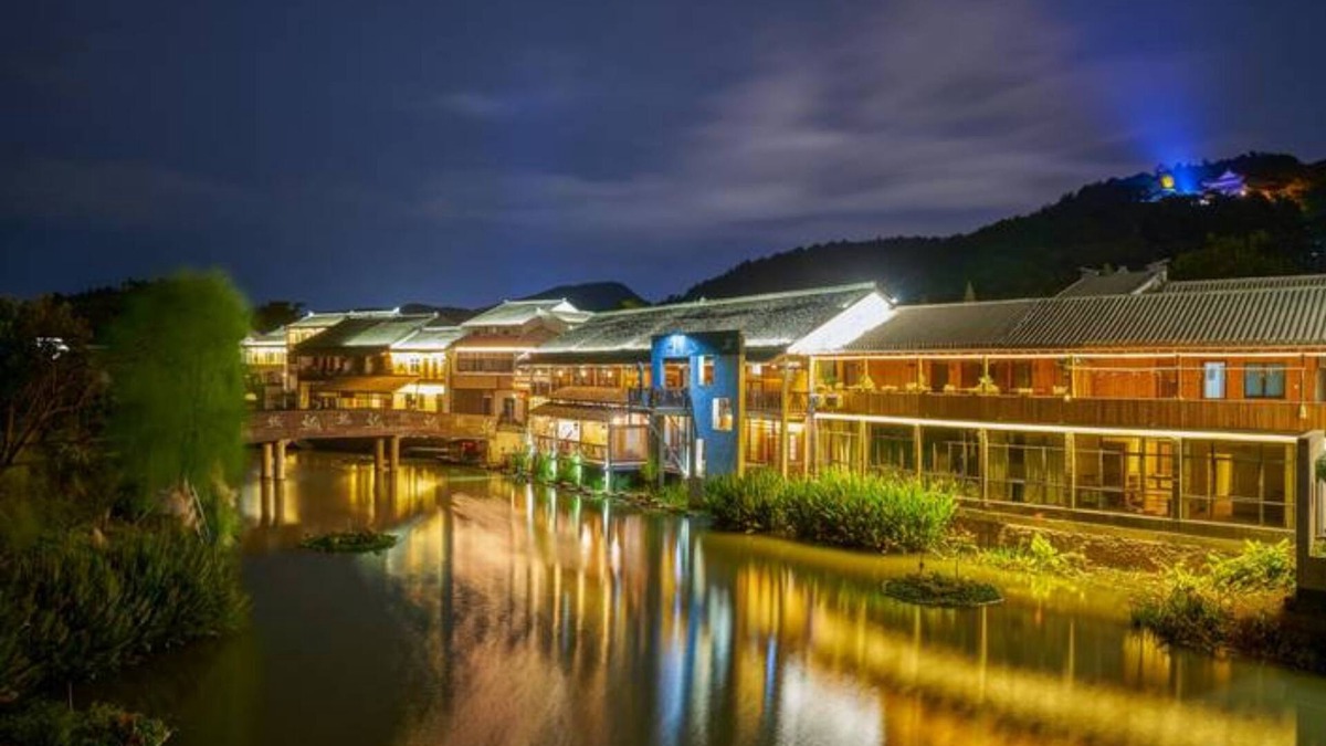 Huzhou Hotel | Floral Hotel Deqing Qinzizaiju