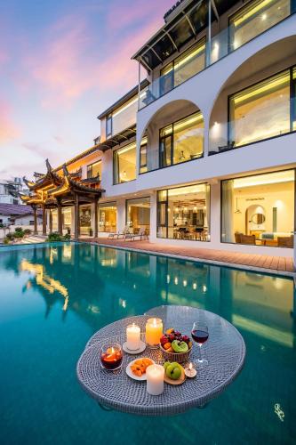 Jingxian Hotel | Floral Luxury Xijiantang B&B