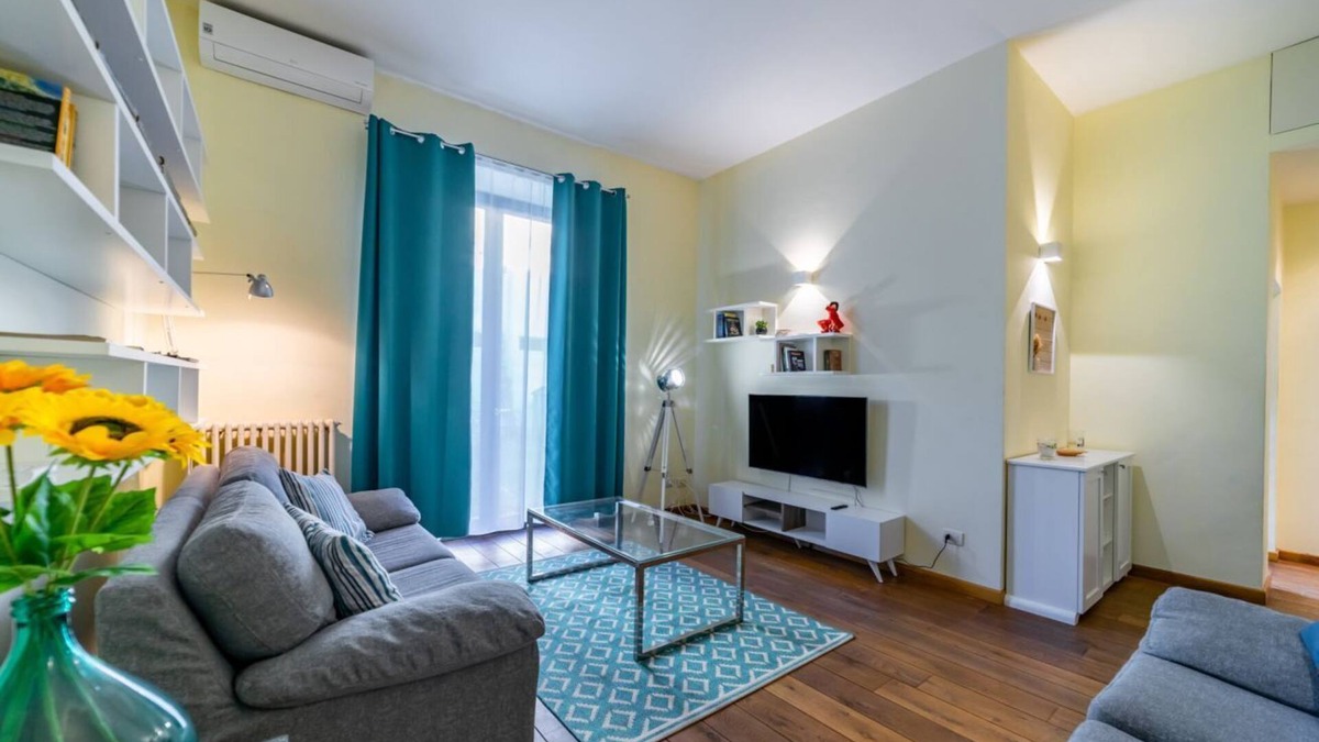 Oltrarno Apartment | Florence Quiet Apartment with Private Garden