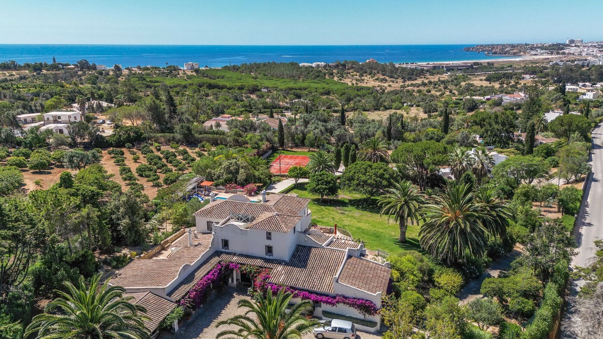 Meia Praia Villa | Flores – exclusive 5-bed villa with private pool & stunning seaviews