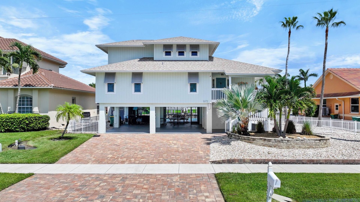 Marco Island House | Florida-style home w/pool, kayak, bikes, & ping pong