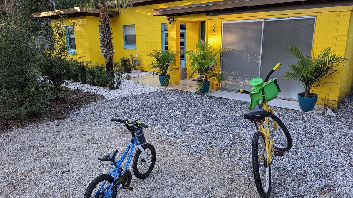 Fort Walton Beach House | Florida Sunshine @ The Pineapple by the Bay House Beach & Downtown FWB!