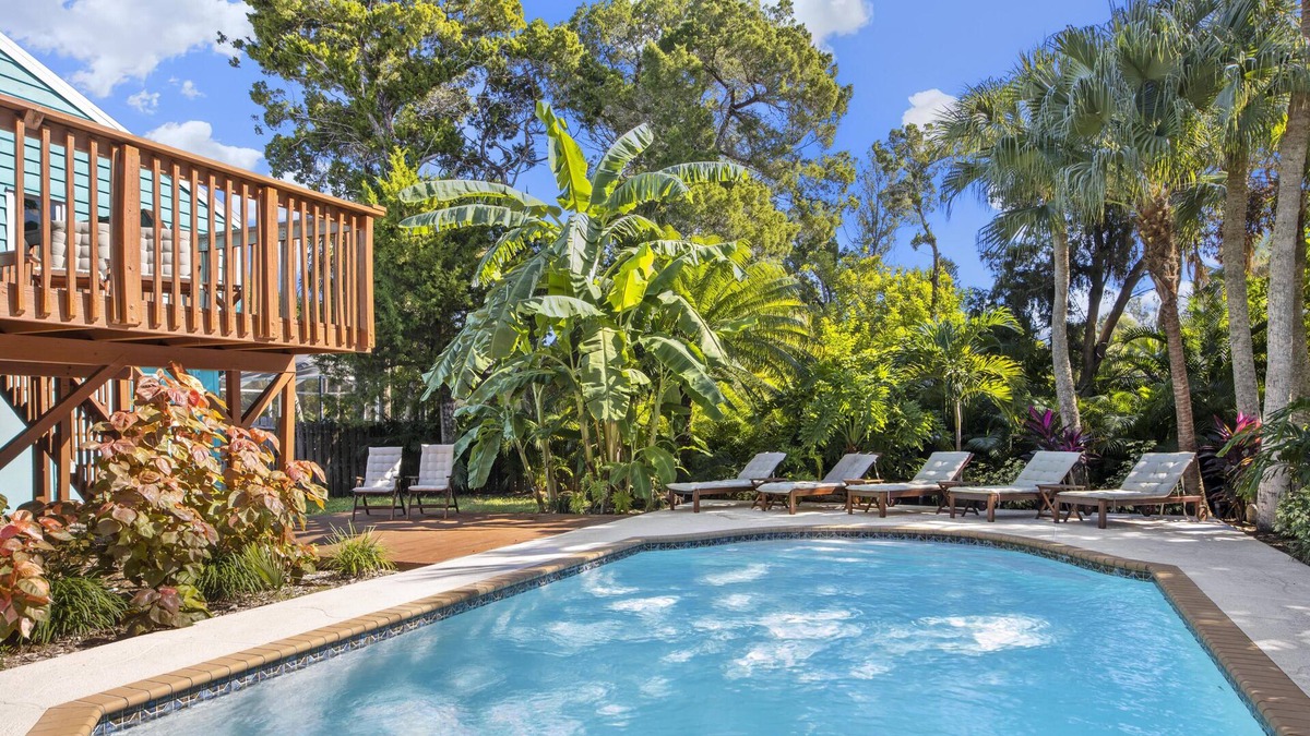 Bay Isle House | Floritas Key | Pet Friendly Home on Siesta Key w/ Large Heated Private Pool & Outdoor Area!