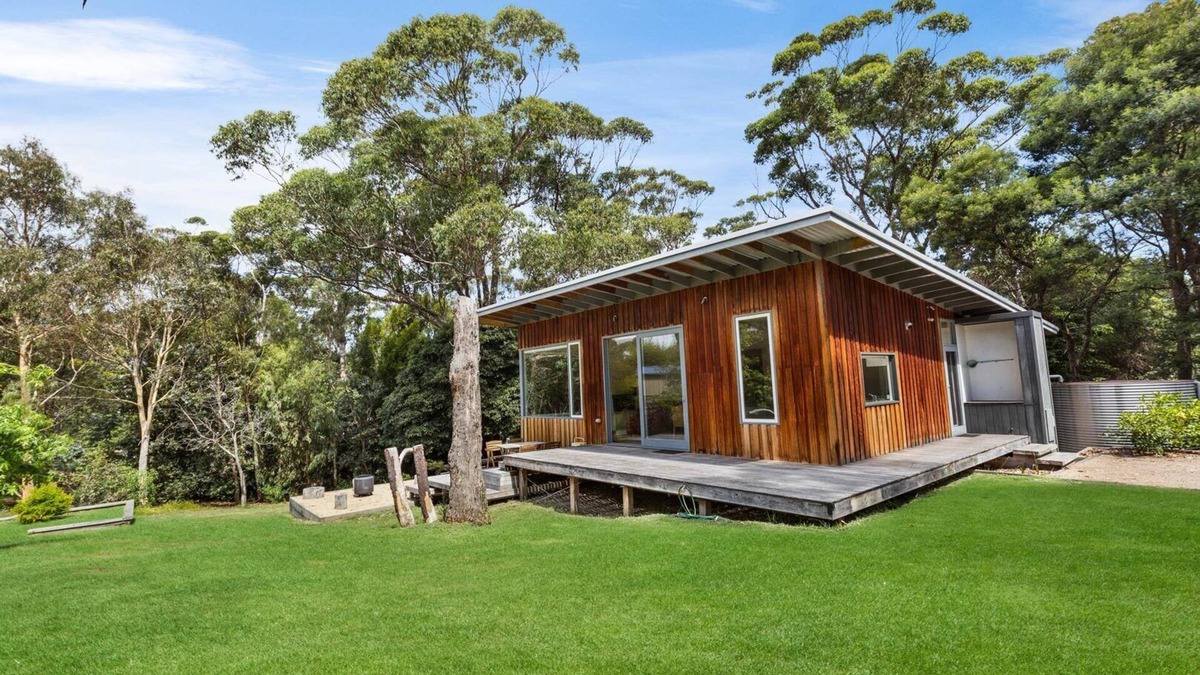 Lake Tyers Beach House | Flounder - Only a short walk to the Lake Tyers foreshore and 90 Mile beach