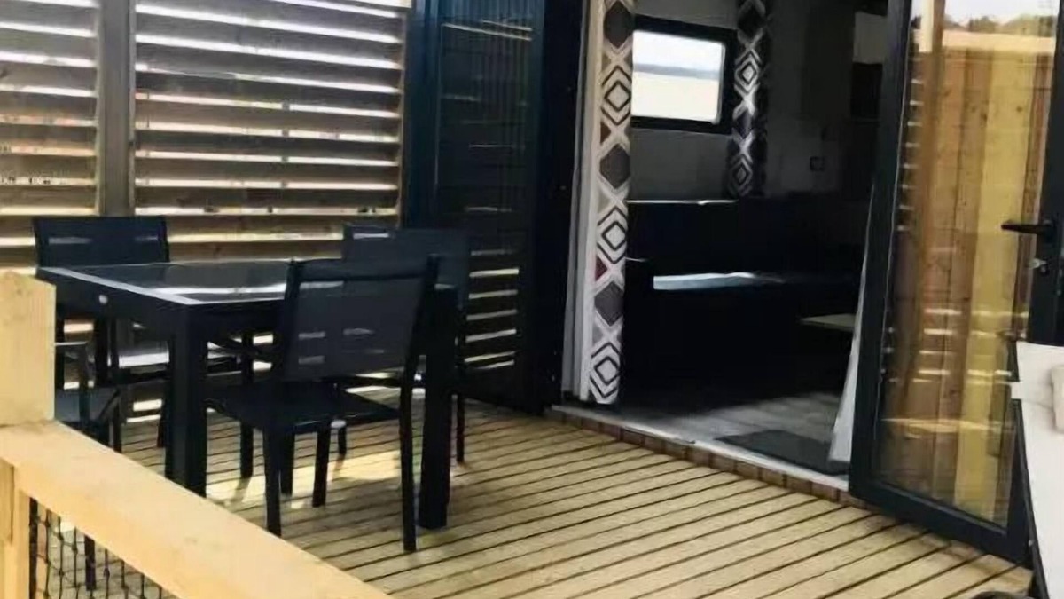 Bize-Minervois House | Flower Camping Olivigne * - Mobile home Premium 22 m2 1 bedroom + terrace 17m2 + TV + LV + Air conditioning + Plancha 2 persons