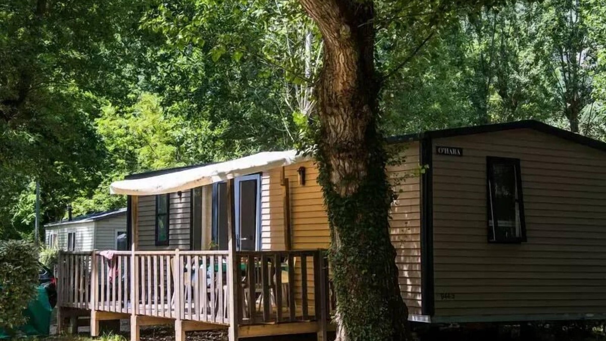Millau House | Flower Camping Saint Lambert * - Mobile home Premium 35m2 3 bedrooms - Covered terrace + TV + LV + Plancha 6 people