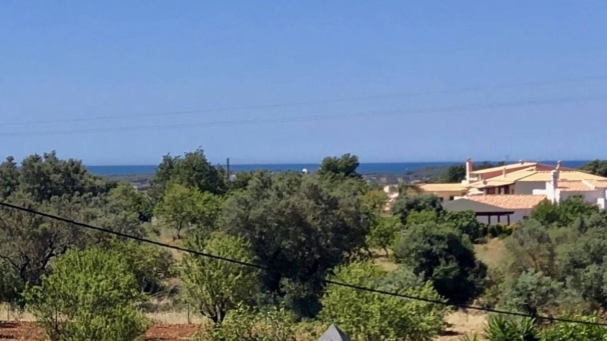 Boliqueime Cottage | Flower Country House Near the Sea