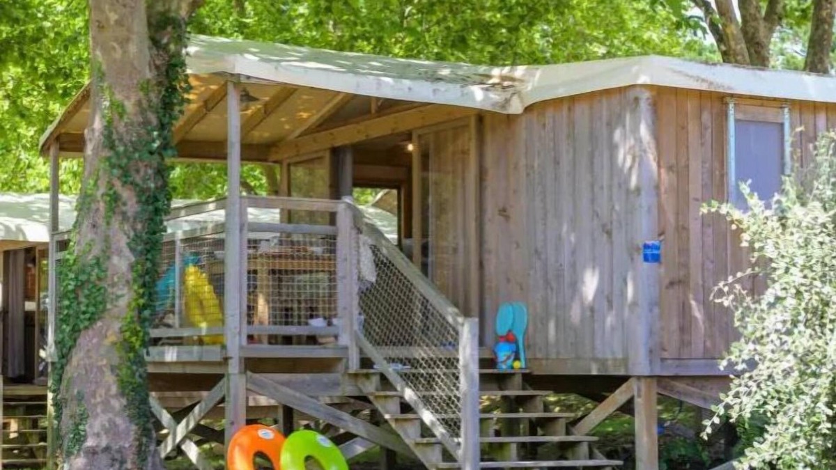 Les Ollieres-sur-Eyrieux House | Flower Camping Mas de Champel * - CosyFlower Premium 38m² - 2 bedrooms + covered terrace + TV + Sheets + Towels 4 people