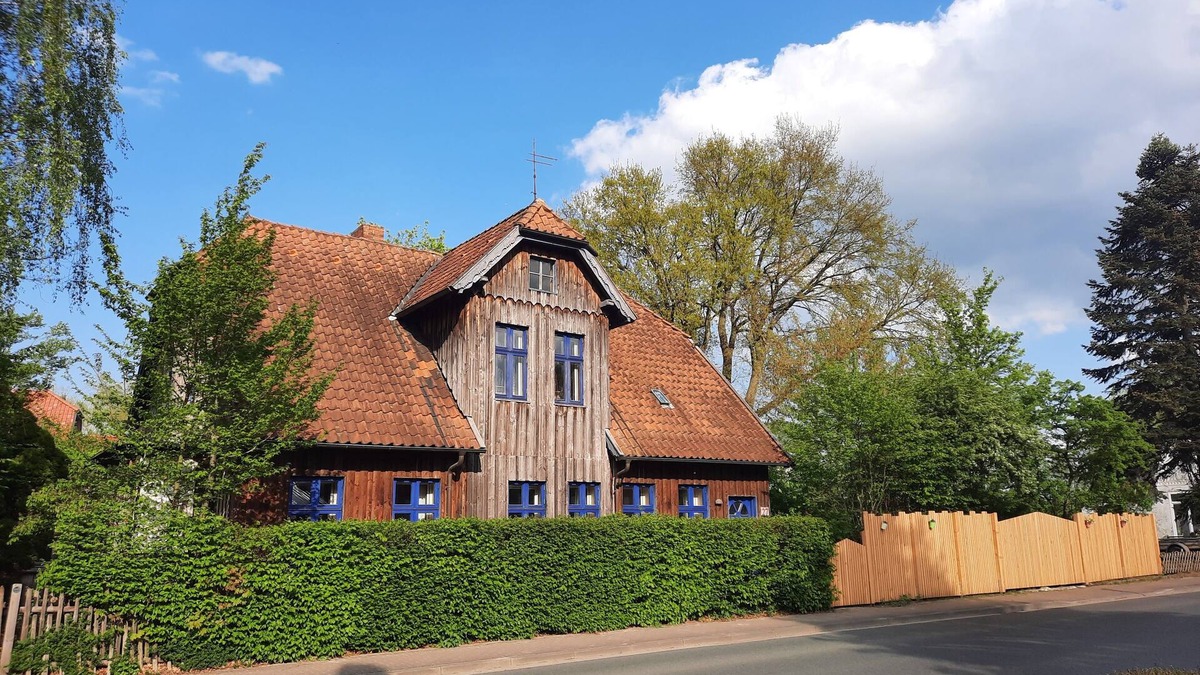 Bleckede Apartment | Flusslandschaft Elbe: Organic vacation apartment with garden
