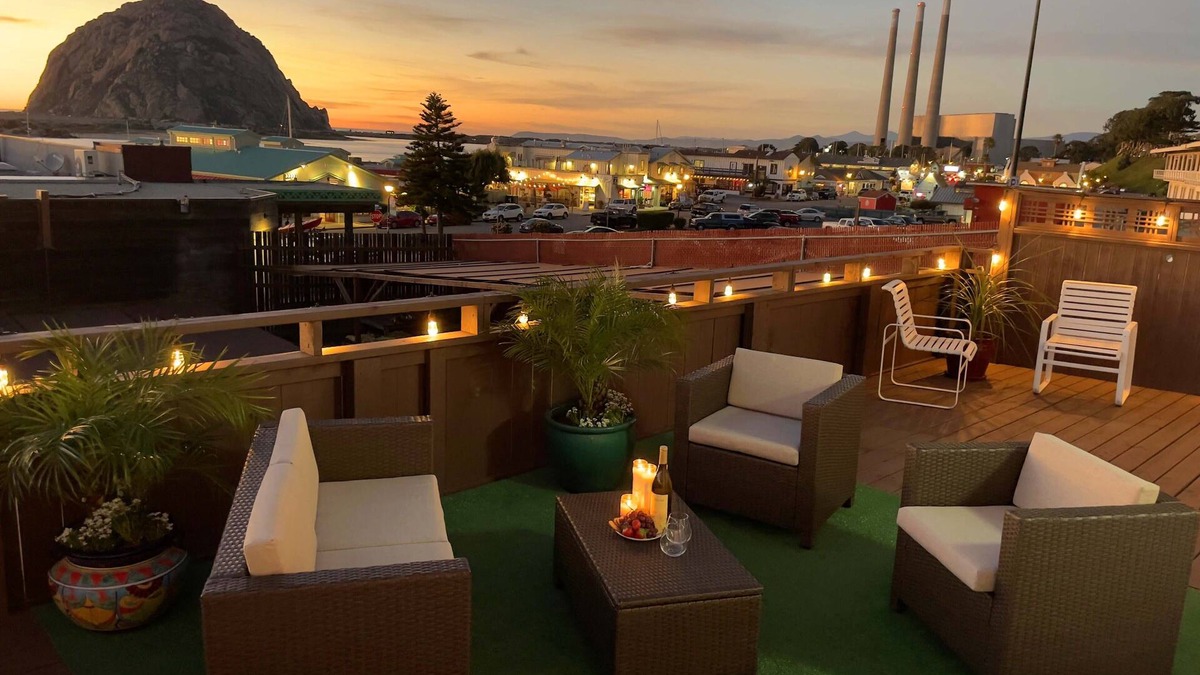 Morro Bay Cottage | Fog & Stars Cottage - Just steps to Embarcadero, water & downtown!