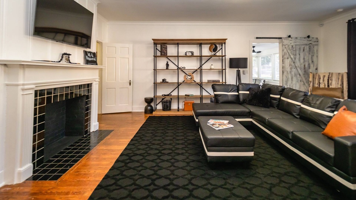 Fondren House | Fondren *King* Bed House in the Heart of Jackson