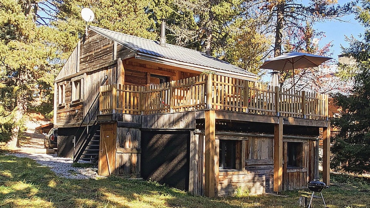 Superbolquere Ski Chalet | FONT ROMEU - BOLQUERE - CHALET COZY STANDING Au Milieu Des Sapins