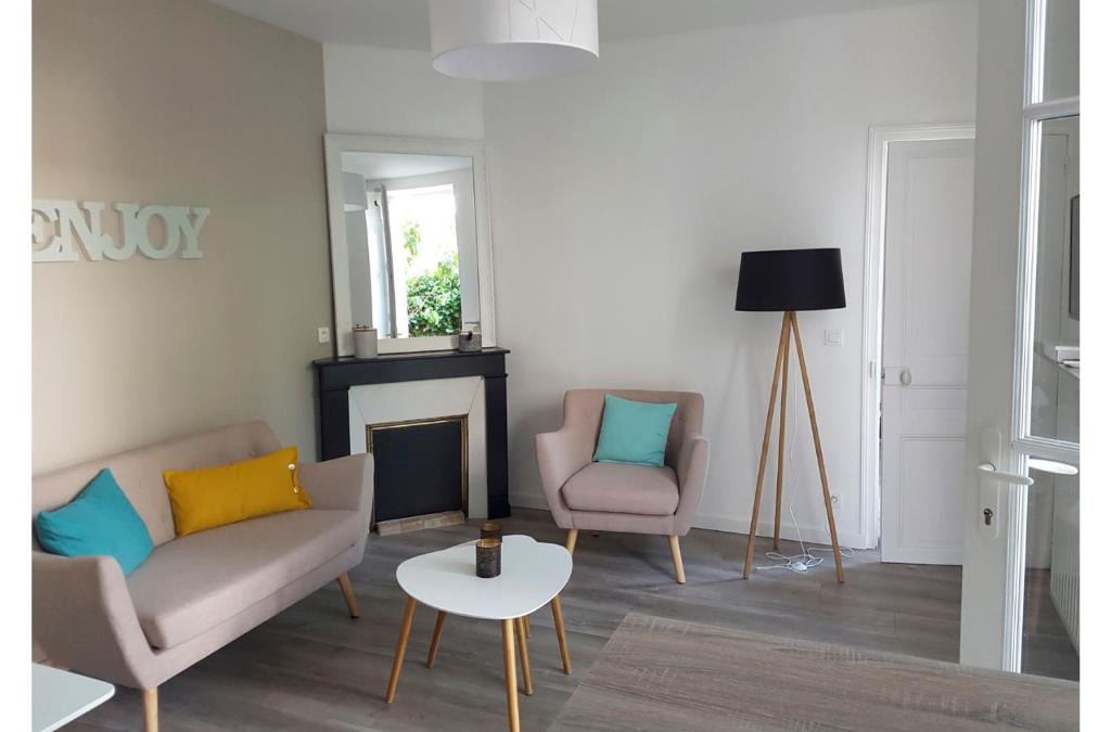 Fontainebleau Apartment | Fontainebleau Sweet Home Garden