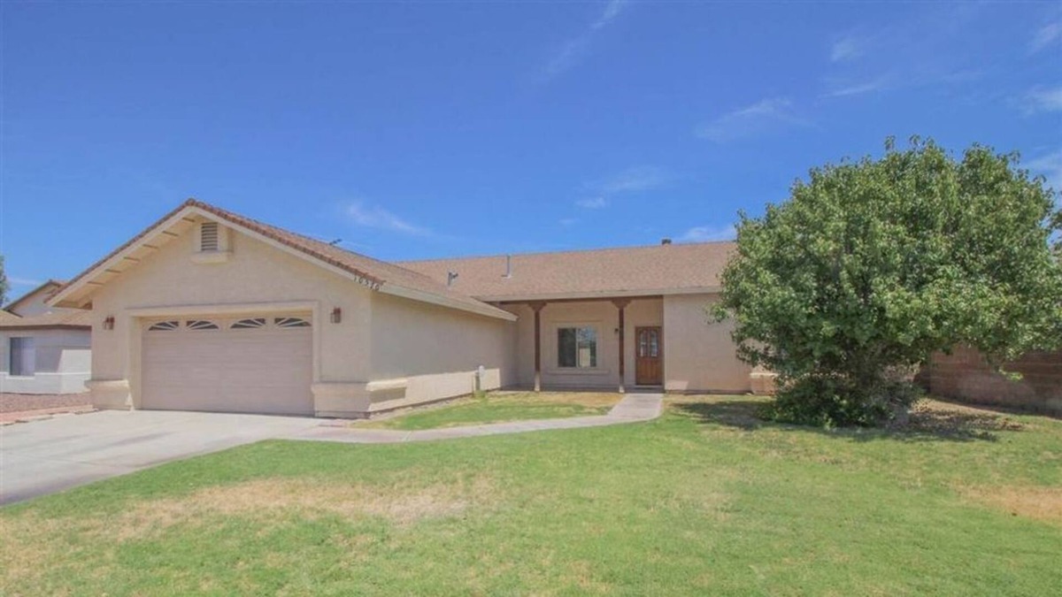 Yuma East Estates House | FOOTHILLS HIDDEN GEM