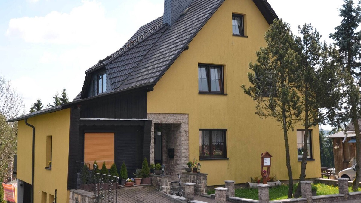 Frauenwald Apartment | Forest Retreat with Garden