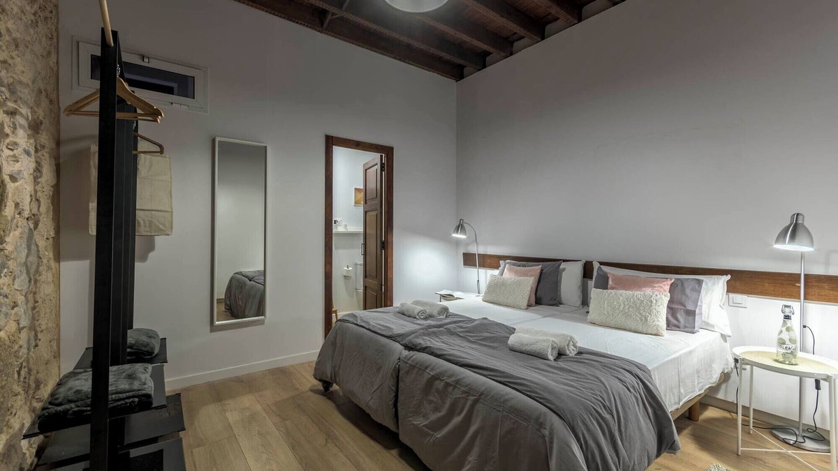 Vegueta Apartment | Fortunata -El 11 de López Botas-.