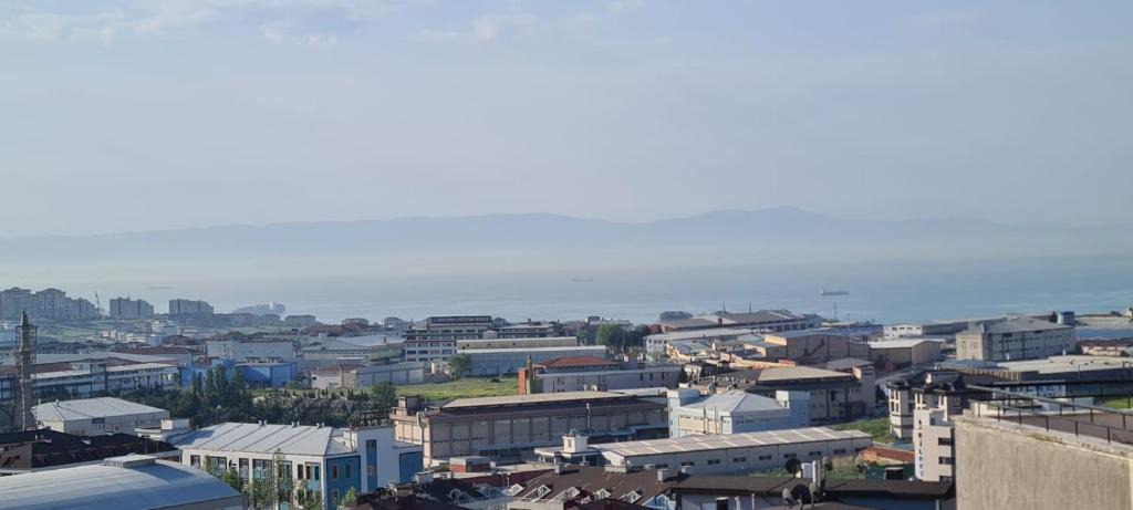 Beylikduzu Apartment | For families only (8 persons) sea view terraced inside complex lux dublex 6+1