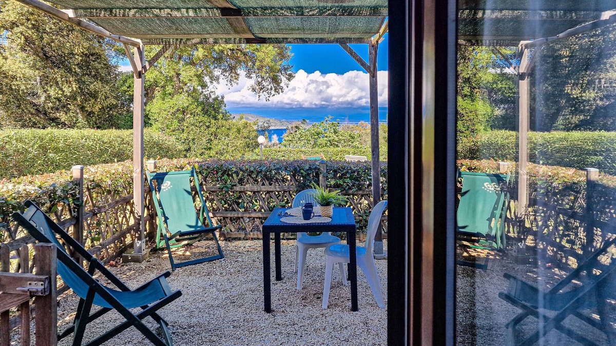 Capoliveri Apartment | For romantic hours with fantastic views - Appartamenti Le Querce - Uva
