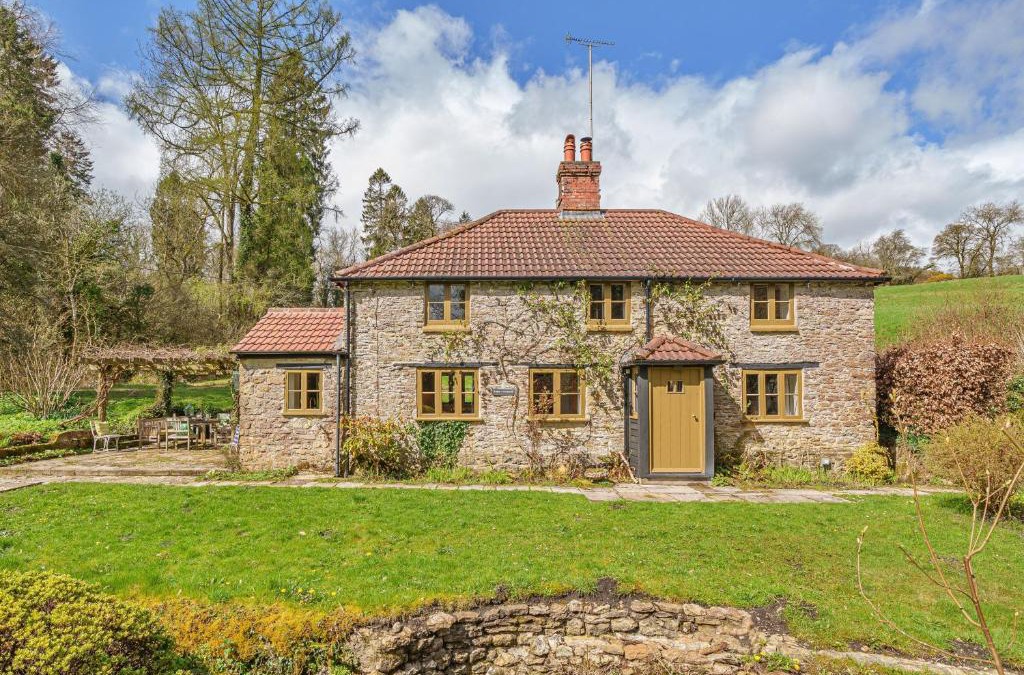 North Perrott House | Ford Cottage