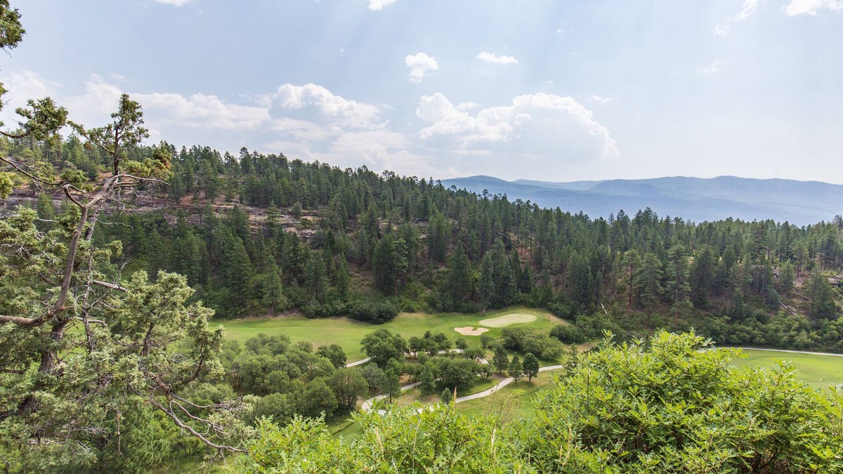 Purgatory Condo | FORE THE VIEWS!