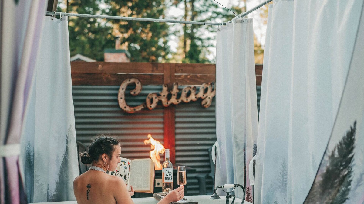 Grants Pass Cabin | Forest Cottage | Hot Tub, Outdoor Baths & Alpacas
