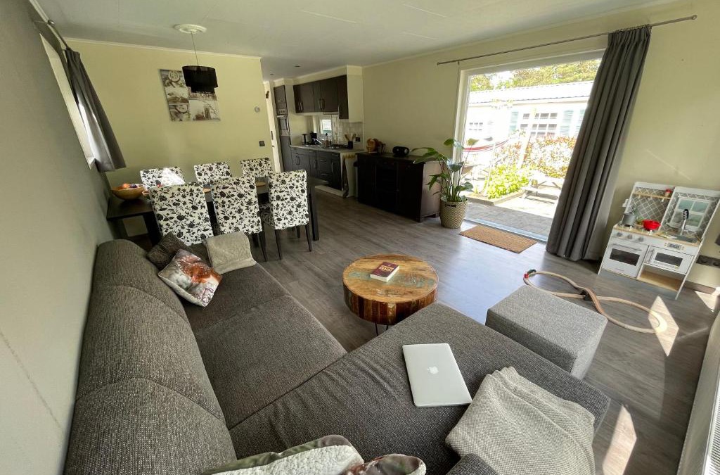 Beekbergen-West Ski Chalet | Forest Family 6 persoons op 5 sterren park