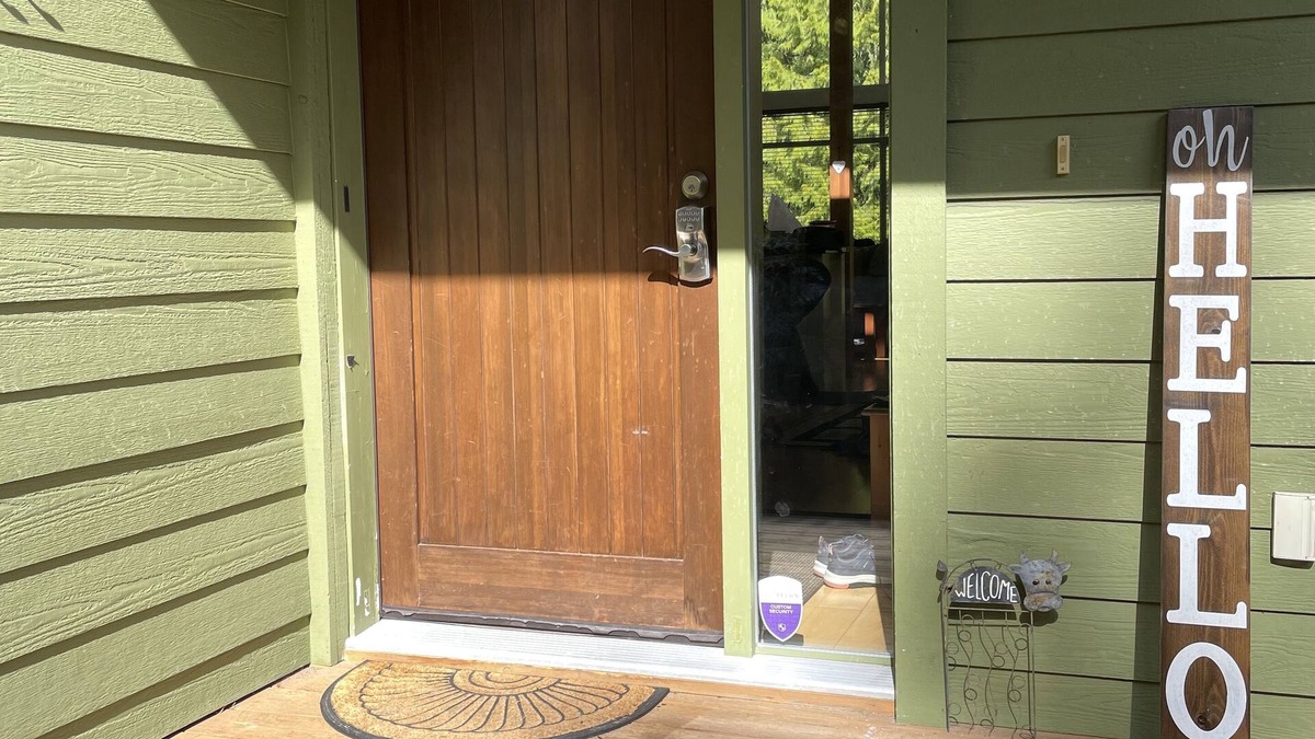 Regional District of Nanaimo Condo | Forest Hideaway by the Ocean