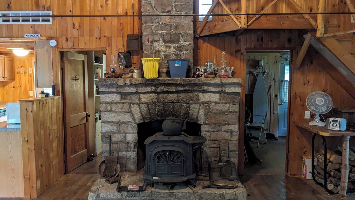 Hanover Cabin | Forest Lodge - Family & dog friendly camp on beautiful Howard Pond in Hanover ME
