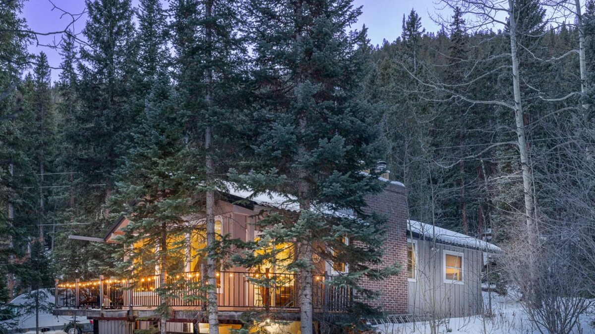 Downieville-Lawson-Dumont Cabin | Forest-Nestled Creekfront Cabin, Fireplace & Sauna