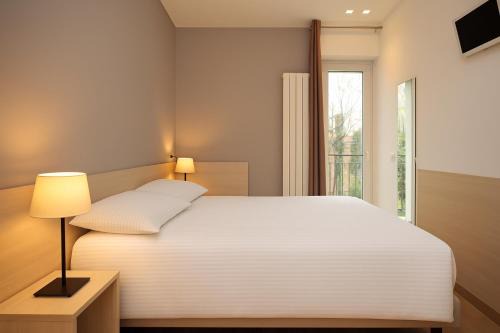 Rho House | Foresteria Via Italia - Rooms & Suite