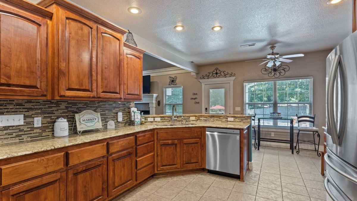 Bentonville - Fayetteville House | Forget your worries in this spacious and serene space