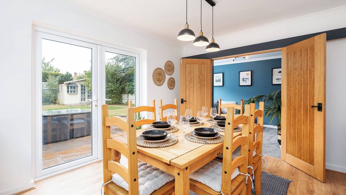 Formby House | Formby Coastal Retreat – 3-Bed Home Near Beach, Golf & Red Squirrel Reserve