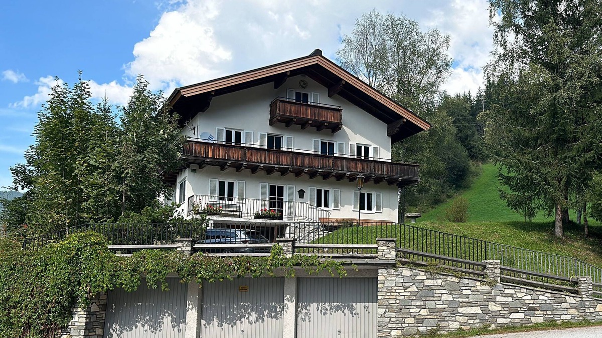 Filzmoos Ski Chalet | Forsthaus Neuberg; ski-in/ski-out